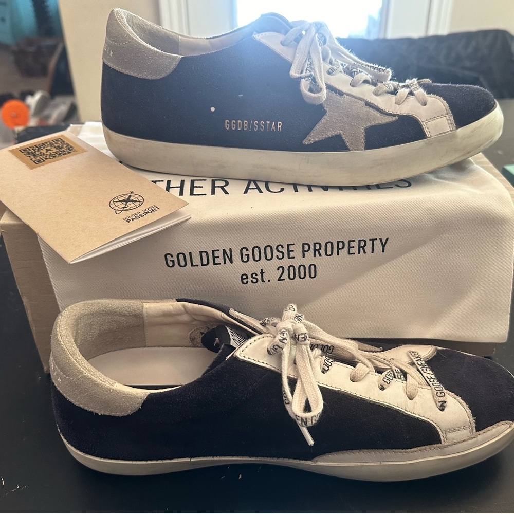 Golden Goose Super-Star Classic
Night Blue/Ice/White
Size:  42